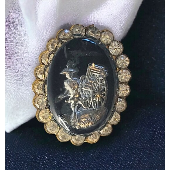 VTG Gold Tone Rhinestone Man Pulling Rickshaw Cart Glass Brooch Pin Estate - Picture 1 of 5